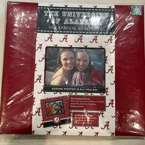 Tapestry for Gibson University of Alabama scrapbook 16 predesigned pages